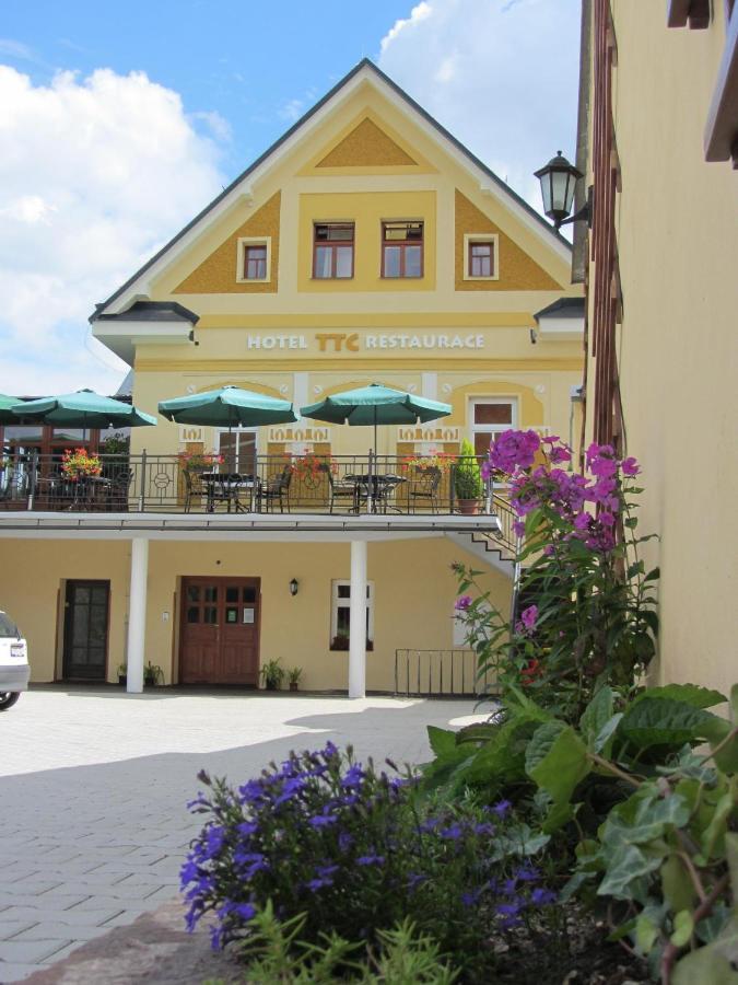 Wellness & Sport Hotel Ttc Врхлабі Екстер'єр фото