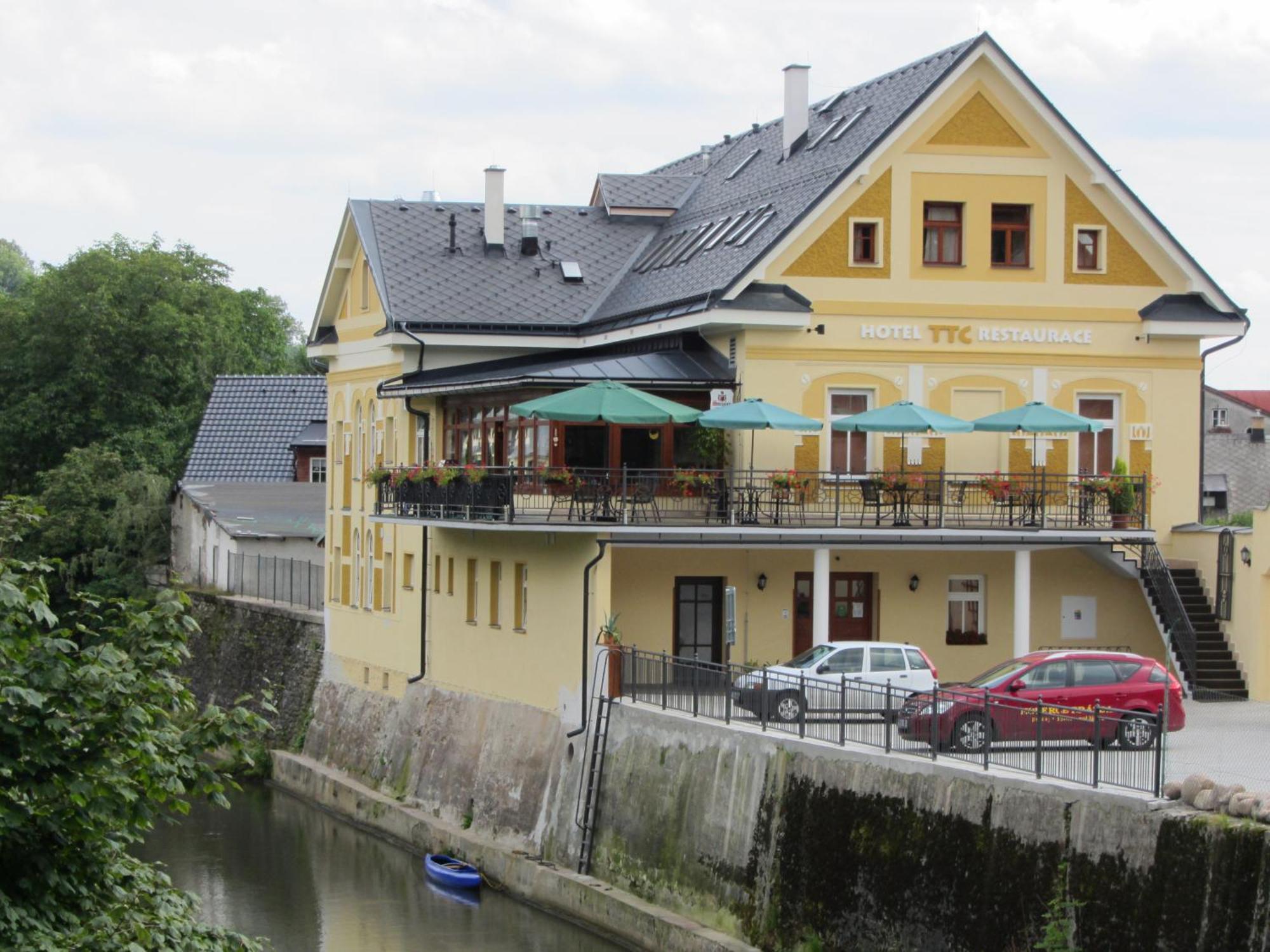 Wellness & Sport Hotel Ttc Врхлабі Екстер'єр фото